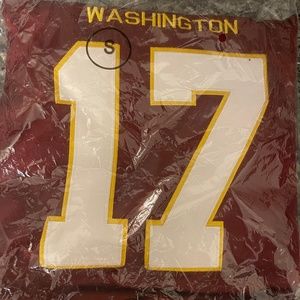 BRAND NEW WITH TAGS Terry McLaurin Jersey
